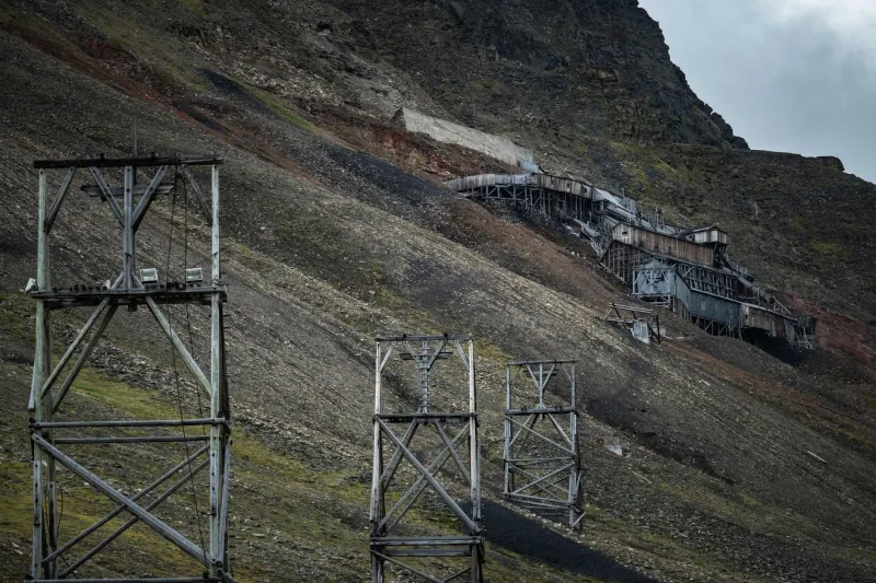 When the Mines Closed Here Too: What Rust Belt Travelers Find in Nogata